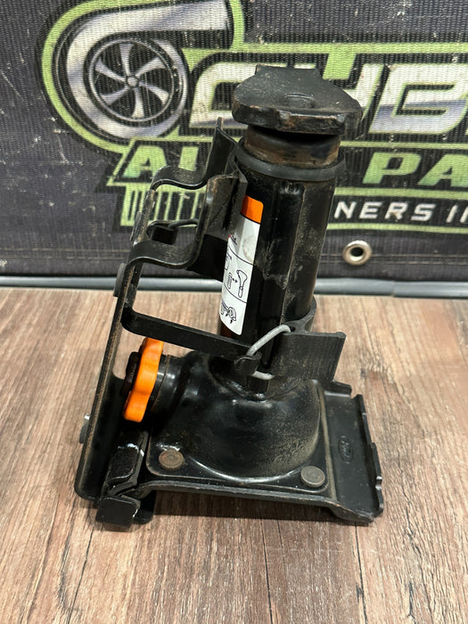 2017-2019 FORD F250 F350 F450 SPARE TIRE JACK OEM