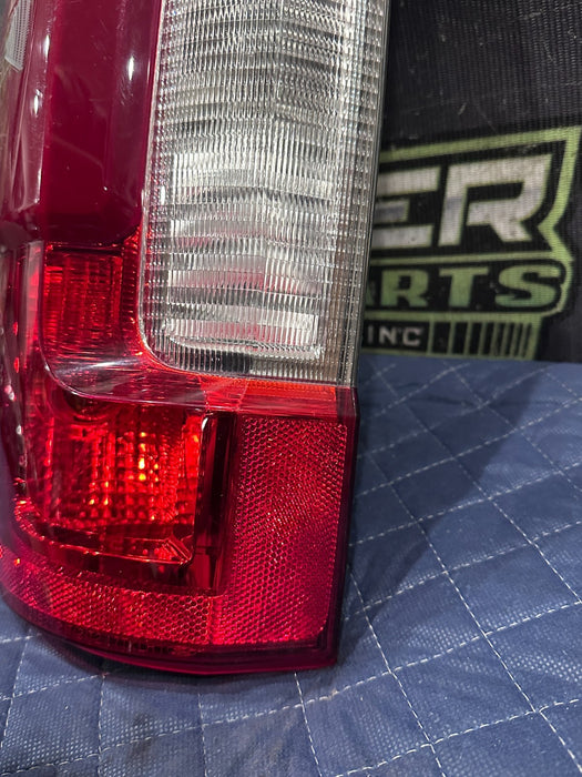 2017-2019 FORD F250 F350 F450 LEFT DRIVER HALOGEN BLISS TAIL LIGHT ASSEMBLY OEM