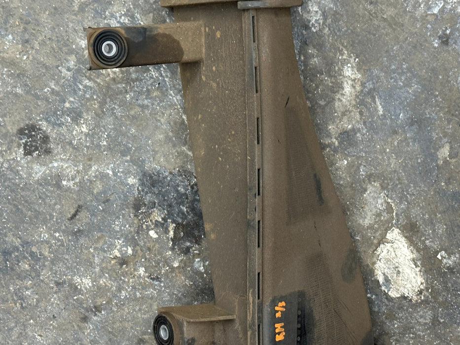 2014 AUDI R8 OEM RIGHT CENTRE INTAKE AIR DUCT 420129928 420 129 928