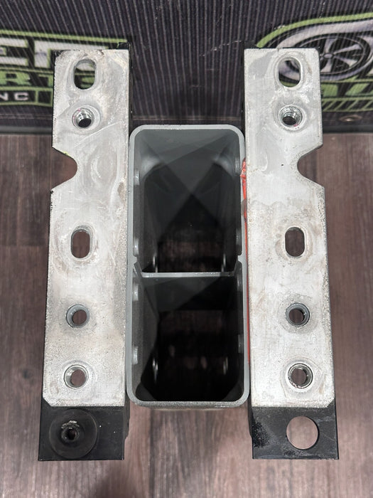 2015 JAGUAR F TYPE RIGHT REINFORCEMENT BAR MOUNT BRACKET OEM 6W83-101A22-AD