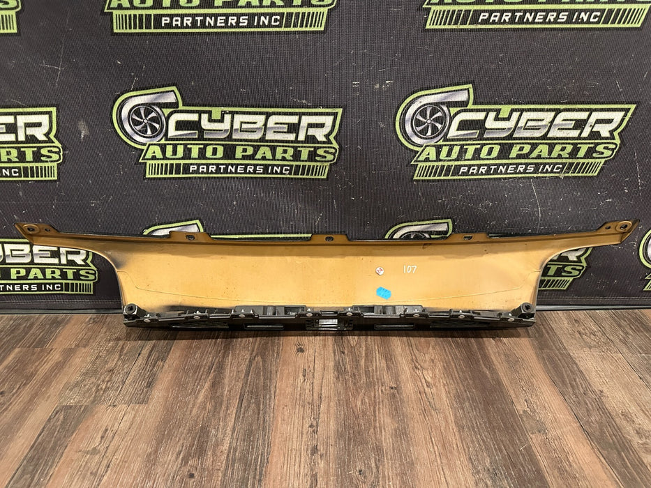 2014 AUDI R8 REAR UPPER COVER PANEL VELVET PURPLE OEM 420 807 649 C *SCRATCH 6*