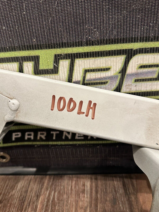 2017-18 AUDI R8 DRIVER LEFT SUPPORT BRACKET OEM