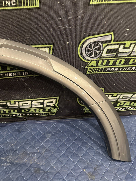 2017 NISSAN TITAN XD FRONT RIGHT FENDER FLARE MOULDING OEM 63810 EZ50A *READ*