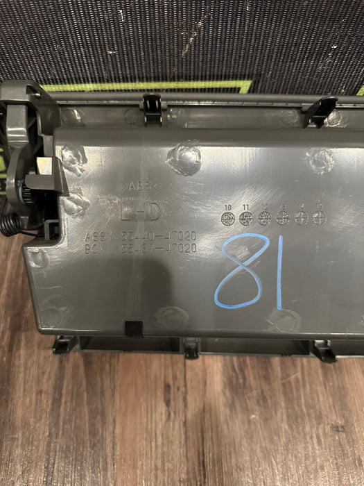 2014 TOYOTA PRIUS V UPPER RIGHT GRAY GLOVE BOX STORAGE COMPARTMENT OEM *READ*