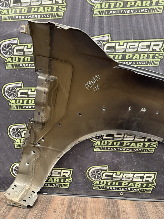 2017-2022 FORD F450 DUALLY LEFT FENDER OEM SILVER SPRUCE - BN *DAMAGE* (LOCAL PU