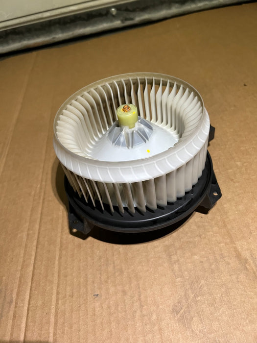 2017 RAM 3500 DIESEL 6.7L CUMMINS BLOWER WITH MOTOR WHEEL 85K OEM 68048903AB
