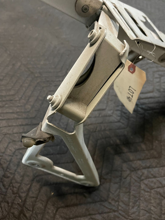 2017 AUDI R8 V10 BRACKET OEM 4S0 907 461 A