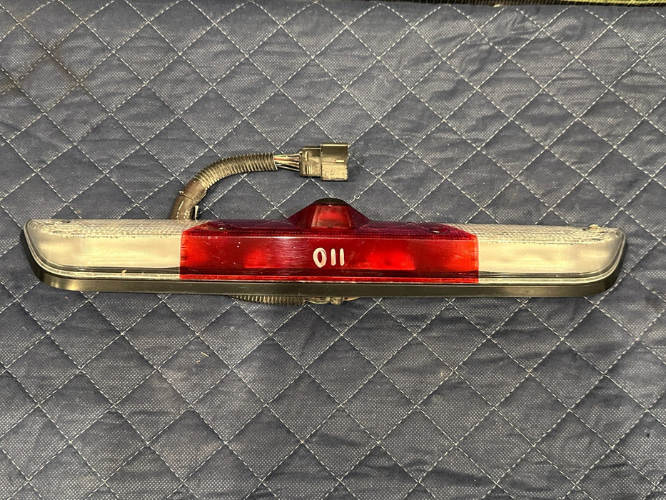 2017-2019 FORD F250 F350 REAR CAB THIRD BRAKE LIGHT W/ CAMERA & PIGTAIL OEM