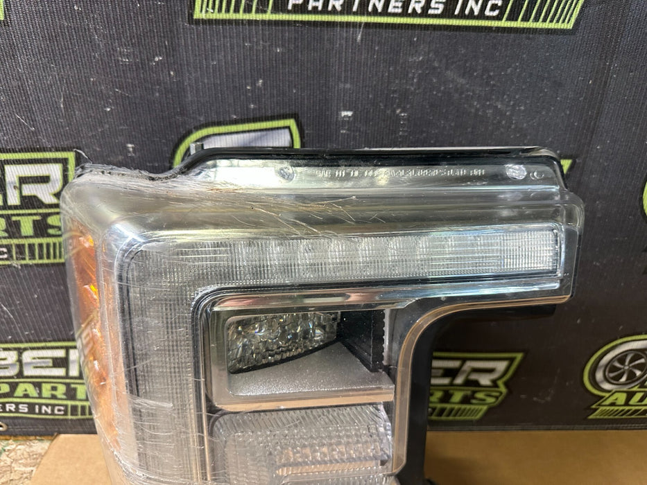 2017 2018 2019 FORD F250 F350 F450 RIGHT HEADLIGHT LED OEM W MODULE DAMAGE* READ