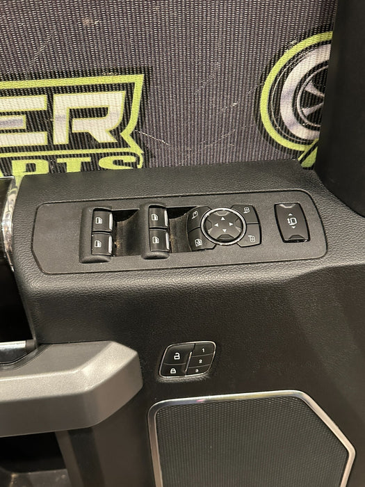 2017-2019 FORD 350 F450 PLATINUM FRONT DRIVER LEFT DOOR PANEL OEM *WEAR 7 & 9*