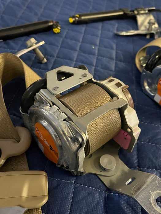 2017 2018 2019 FORD F250 F350 F450 LARIAT FRONT LEFT & RIGHT TAN SEATBELT PAIR