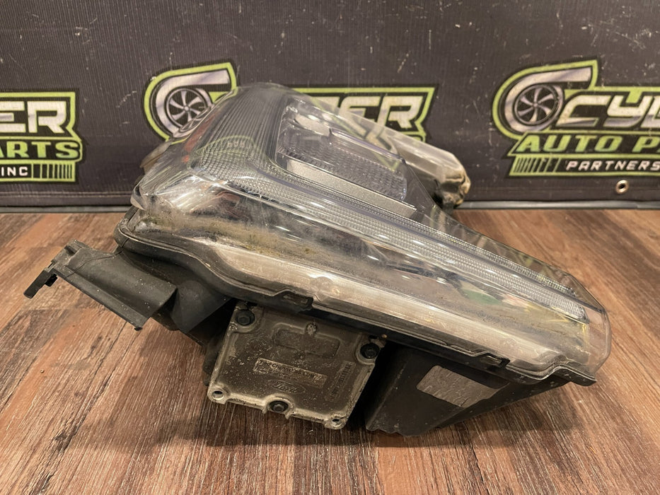 2017-2019 FORD F250 F350 F450 PASSENGER RIGHT LED HEADLIGHT OEM *BURNT/READ*