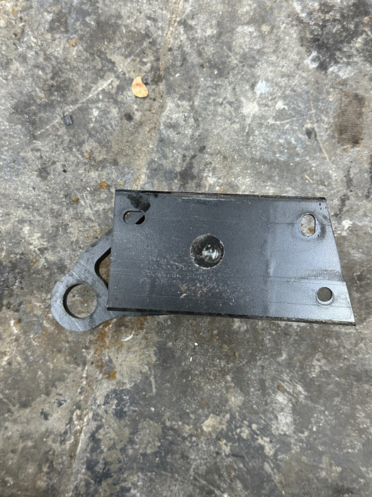 2014 AUDI R8 OEM FRONT PASSENGER RIGHT BUMPER BRACKET 420807552 420 807 552