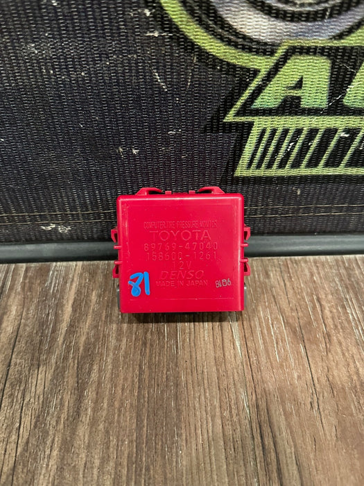 2014 TOYOTA PRIUS V TIRE PRESSURE SENSOR MODULE OEM 89769-47040