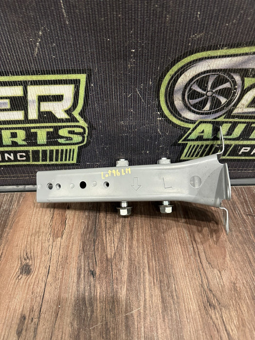 2010 NISSAN 370Z LEFT RIGHT REINFORCEMENT SUPPORT BRACKET PAIR OEM