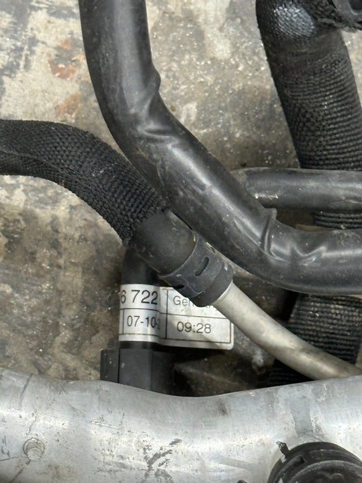 2021 AUDI R8 OEM UNDERBODY CENTER COOLANT PIPE LINE HOSE TUBE 4S0 819 270 D