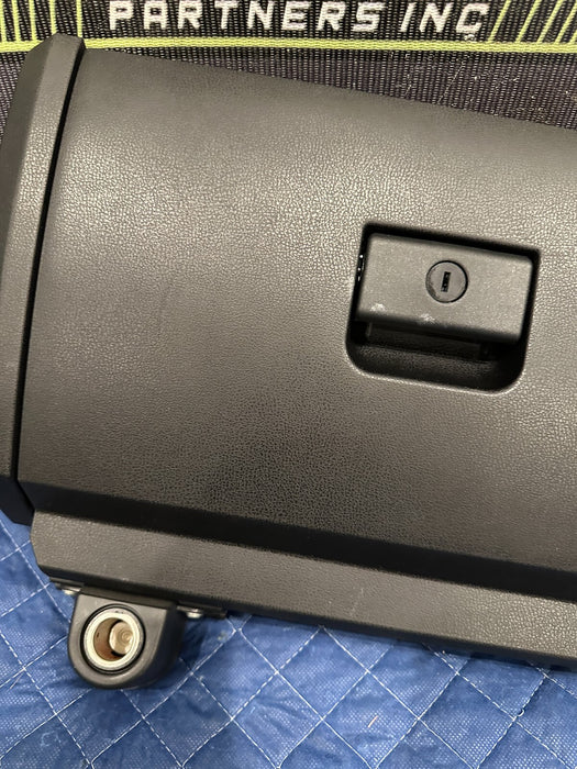 2010 NISSAN 370Z NISMO FRONT RIGHT DASH GLOVE BOX STORAGE COMPARTMENT OEM