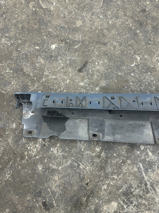 2021 AUDI R8 KEMORA GREY RIGHT PASSENGER CARBON FIBER SIDE SKIRT  *BURN DAMGE*