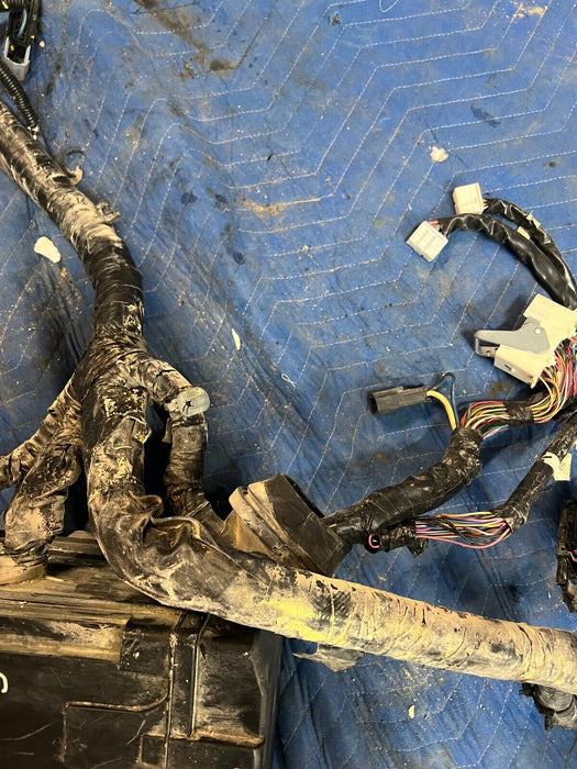 2016 2017 NISSAN TITAN XD OEM ENGINE BAY HARNESS 24012 EZ14A