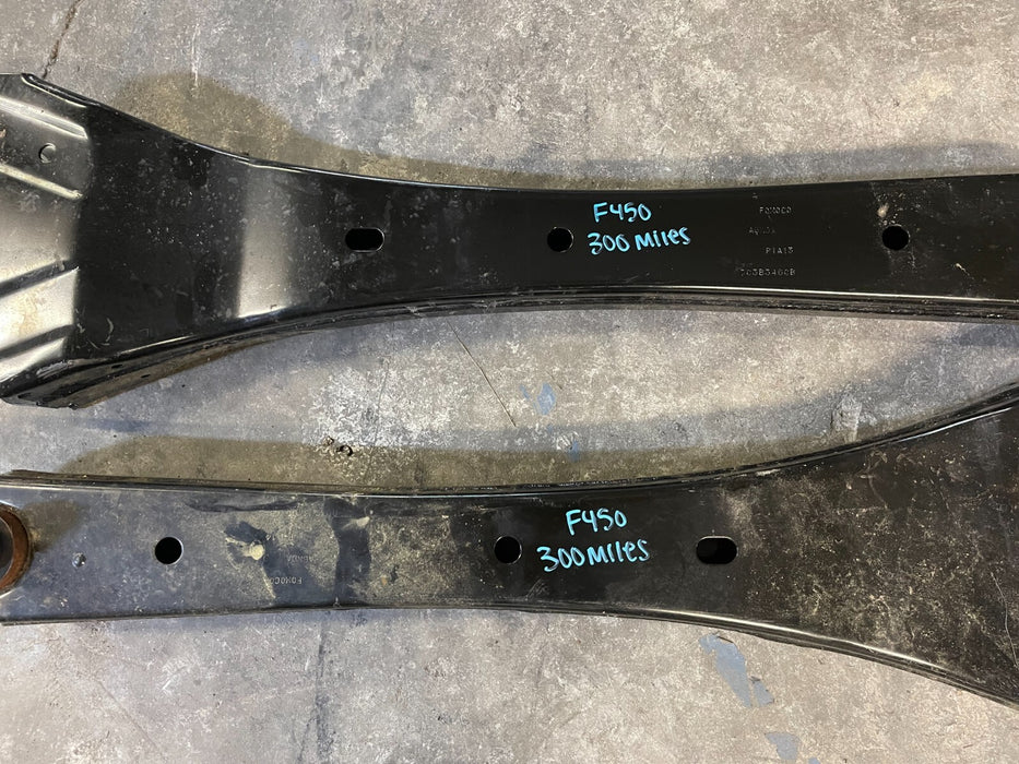 2021 FORD F450 DIESEL SUPERDUTY FRONT LEFT & RIGHT RADIUS CONTROL ARMS 300 MILES