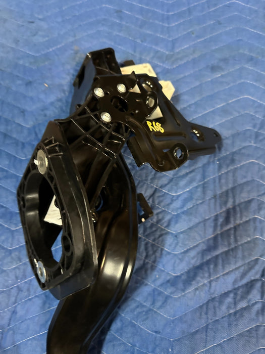 2020 BMW M8 COMPETITION F93 G16 OEM BRAKE PEDAL ASSEMBLY D2687427305 687427305