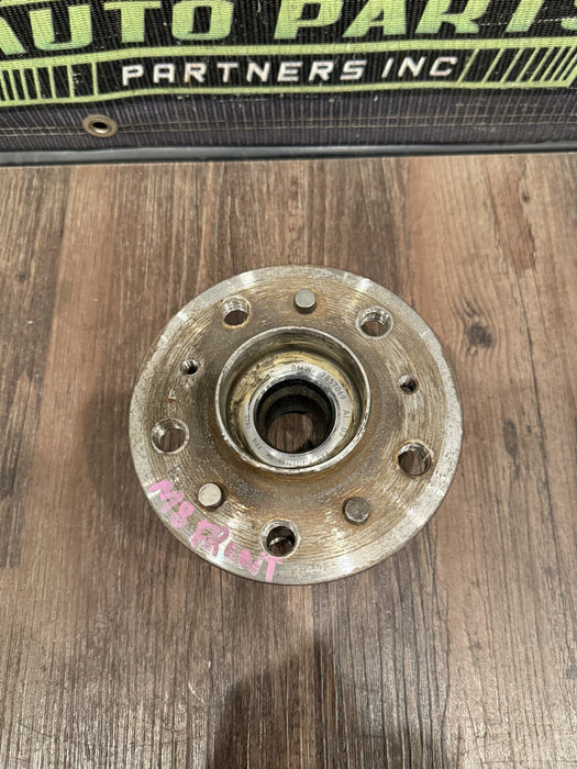 2020 BMW M8 COMPETITION FRONT WHEEL HUB WITH BEARING OEM 7857069