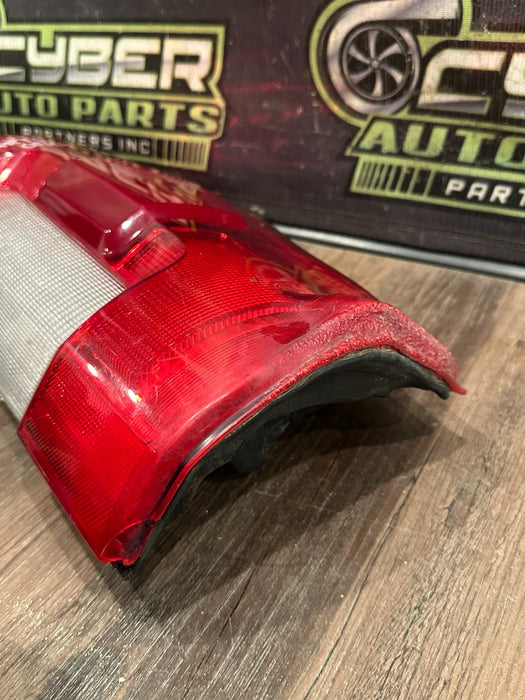 2017-2019 FORD F250 F350 F450 RIGHT LED TAIL LIGHT OEM *PARTS ONLY!* *WEAR 5-11*