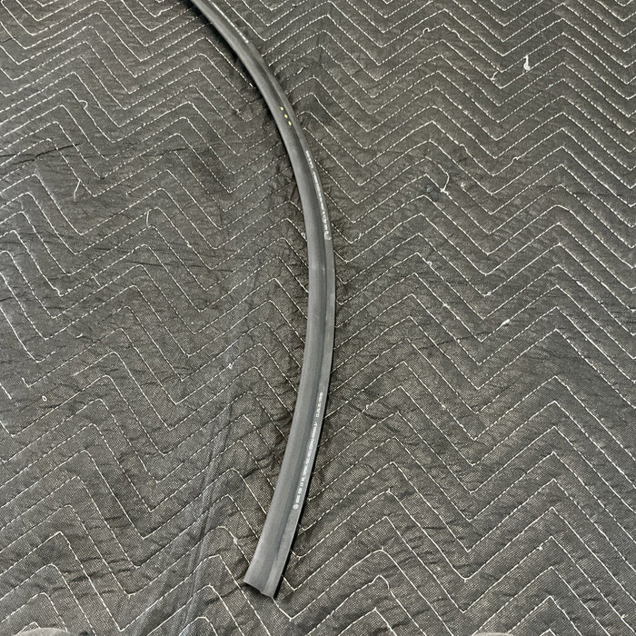 2017 MERCEDES AMG C63 FRONT BUMPER RUBBER SEAL  A205628 13 00 OEM