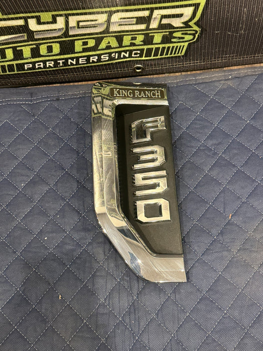 2017-2019 FORD F350 KING RANCH FRONT LEFT FENDER EMBLEM BADGE OEM