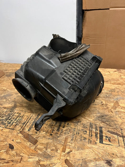 2017 RAM 3500 DIESEL 6.7L RAM AIR FILTER INTAKE ASSEMBLY COMPLETE OEM 2013-2017