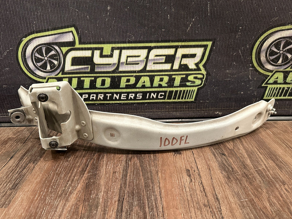 2017-18 AUDI R8 FRONT LEFT FENDER BRACKET WHEELHOUSE OEM 4S0 805 527 B