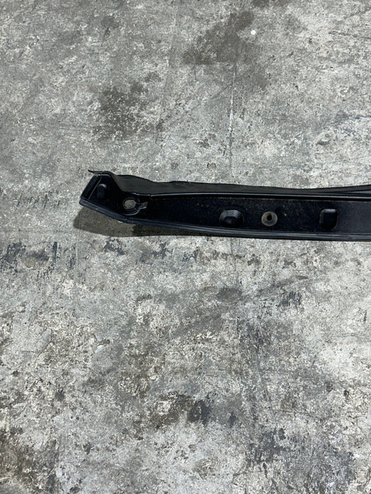 2024 BMW M3 M4 G80 G82 FRONT RIGHT ENGINE BAY COVER PANEL OEM 5176 7486826