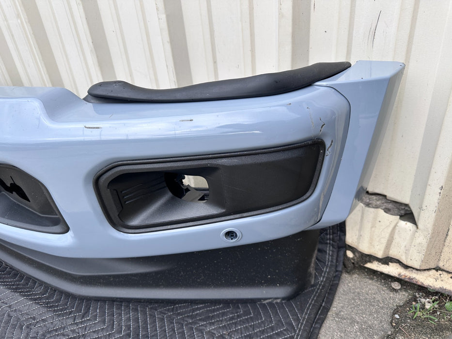 2023  2024 2025 FORD F450 FRONT BUMPER ASSEMBLY GLACIER GRAY~SCRATCHES~