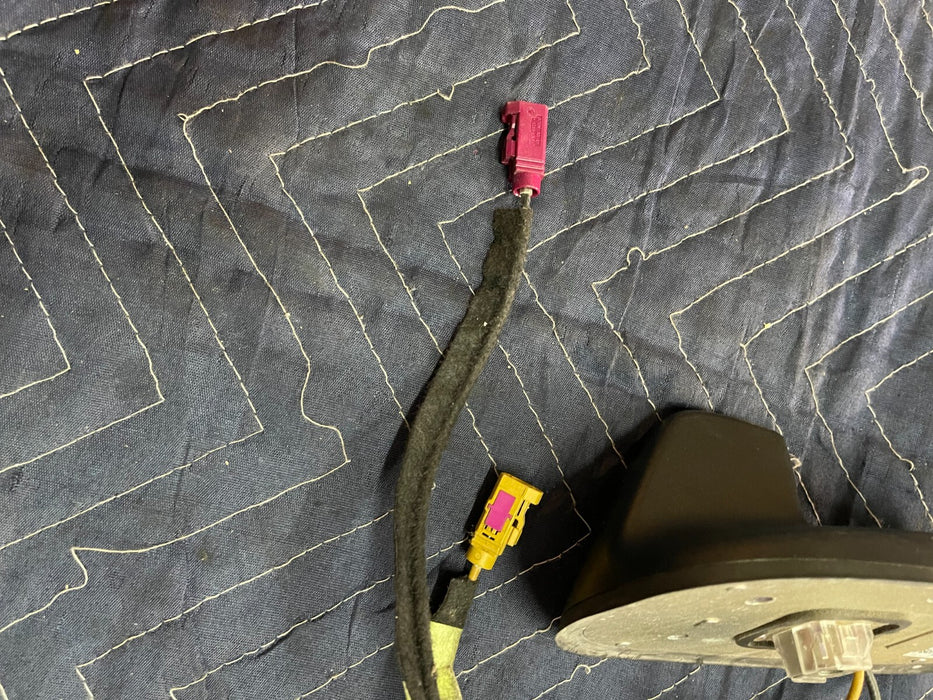 2017 DODGE RAM 3500 LARAMIE BLACK SHARK FIN ANTENNA OEM