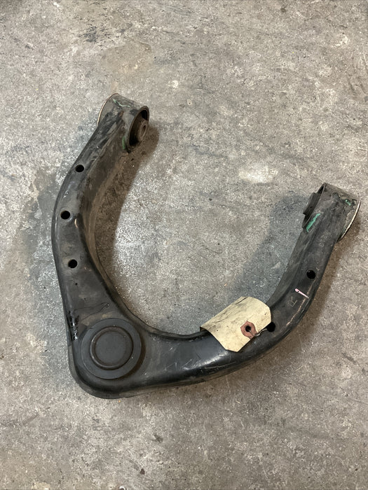 2016-2019 NISSAN TITAN XD FRONT RIGHT UPPER CONTROL ARM OEM