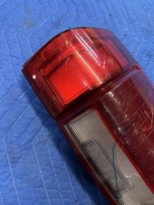 2020-2022 FORD F250 F350 F450 RIGHT LED TAIL LIGHT OEM *CHIPPED* NO MODULE