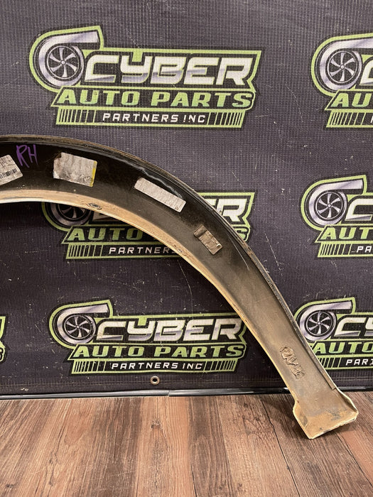 2017-2019 FORD F250 F350 PASSENGER RIGHT WHITE FENDER FLARE OEM *PAINT CHIP*