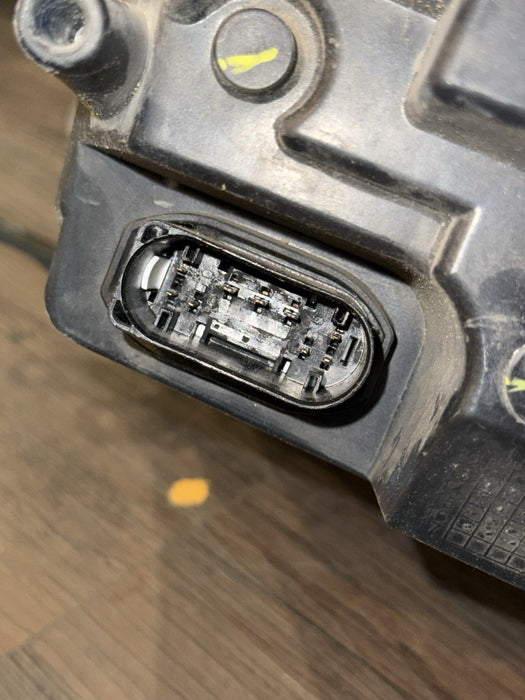 2017 DODGE RAM 3500 PASSENGER RIGHT HALOGEN HEADLIGHT OEM *BULB DOESNT WORK*