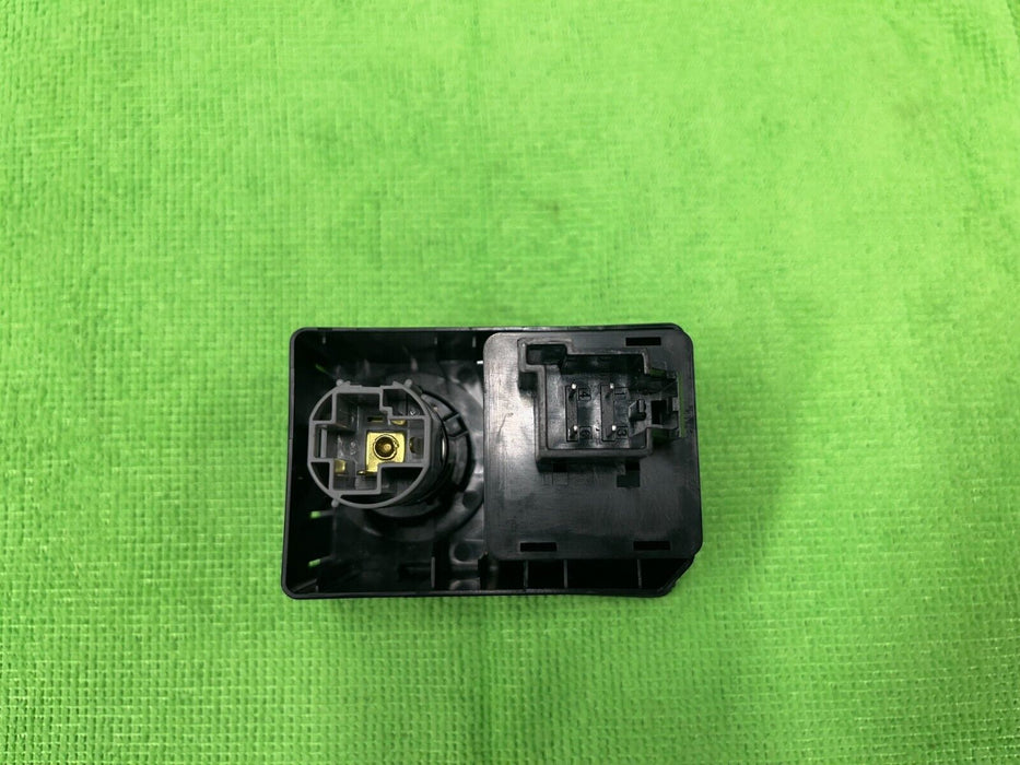 2017-2019 FORD F250 F350 F450 POWER CONVERTER PORT OEM HC3T-19G310-BA