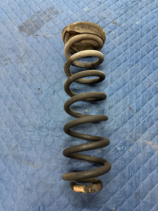 2017 2018 2019 FORD F450 PLATINUM FRONT DRIVER LEFT COIL SPRING OEM