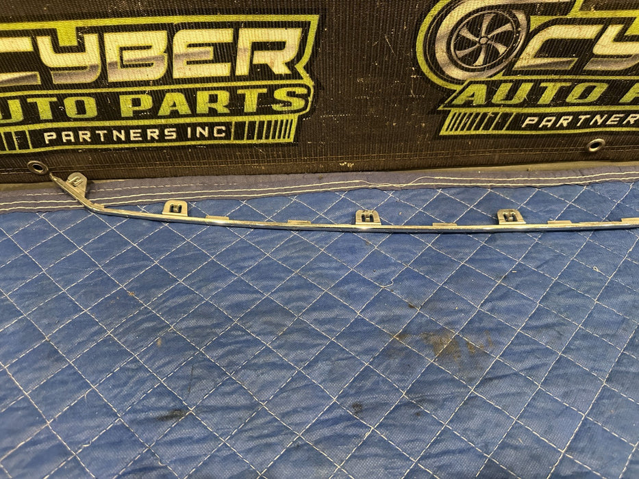 2017-2019 FORD F250 F350 F450 LIMITED GRILLE LOWER BOTTOM TRIM OEM