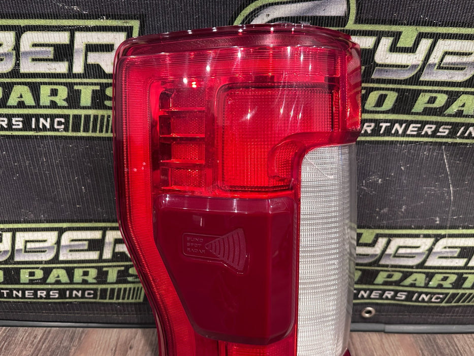 2017-19 FORD F250 F350 F450 DRIVER LEFT LED TAIL LIGHT OEM * SEE PICS 4-6*