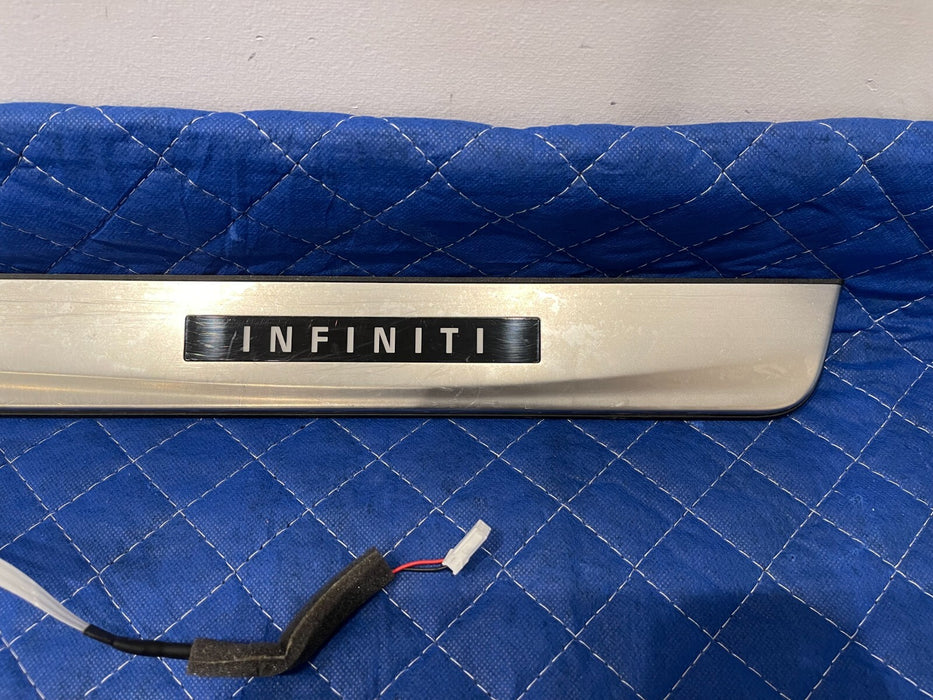 2017 INFINITI Q50 RED SPORT FRONT LEFT RIGHT ILLUMINATED KICK PLATES OEM *SCUFFS
