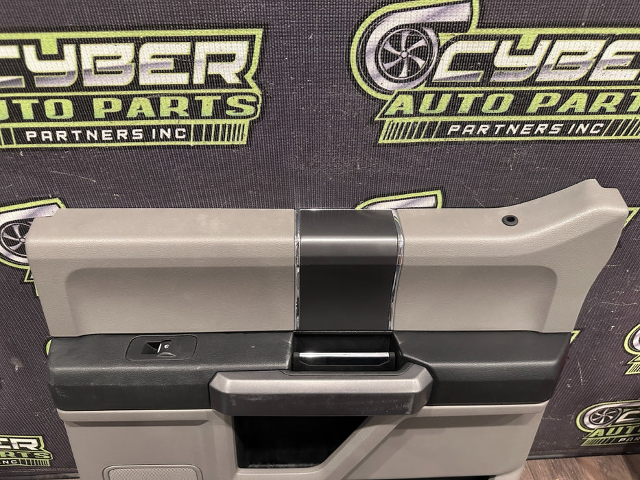 2017 FORD F250 F350 F450 XLT REAR PASSENGER RIGHT DOOR PANEL OEM *WEARS/READ*