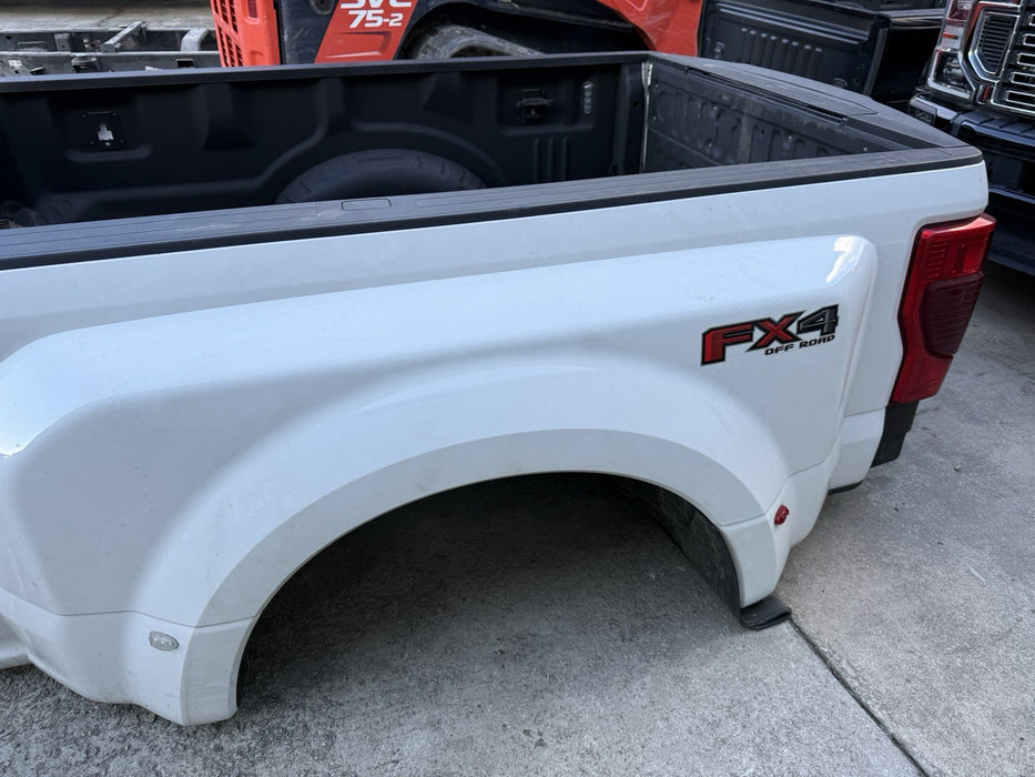 2020 2021 2022 FORD F350 F450 DUALLY STAR WHITE BED 8'