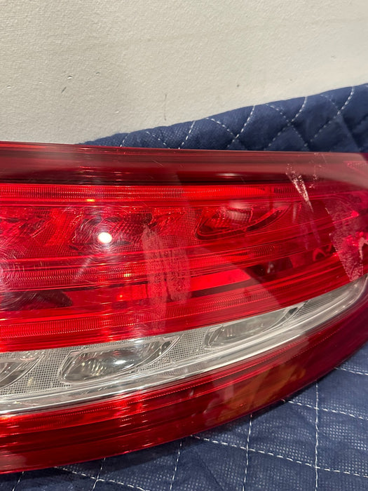 2017 MERCEDES BENZ C63 AMG CABRIOLET REAR PASSENGER RIGHT OUTER TAILIGHT OEM