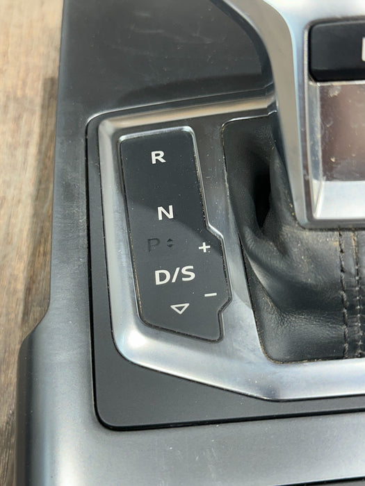 2017 AUDI R8 CENTER CONSOLE CONTROL BEZEL PANEL ASSEMBLY OEM *SCUFFS 12-15*