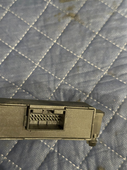 2014 AUDI R8 GATEWAY DIAGNOSTIC TEST CONNECTOR POWER MODULE OEM 7N0 907 530 AL