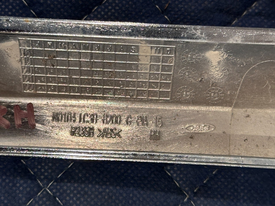 2020 2022 FORD F250 F350 PLATINUM FRONT RIGHT CHROME GRILLE TRIMS OEM LC3B 8200