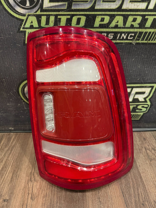 2022 DODGE RAM 2500 3500 PASSENGER RIGHT LED TAIL LIGHT OEM